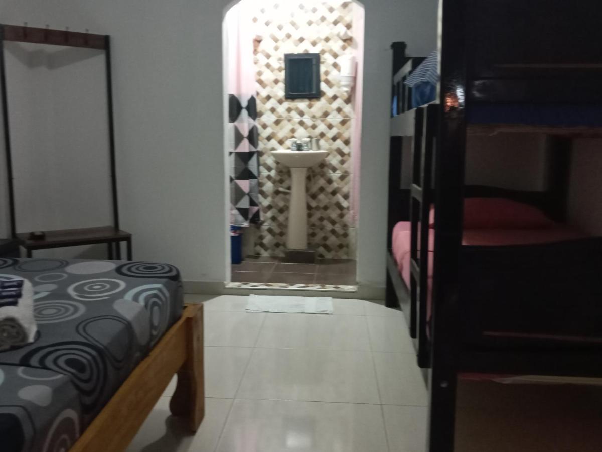 Hostal Cuyagua Palomino Dış mekan fotoğraf