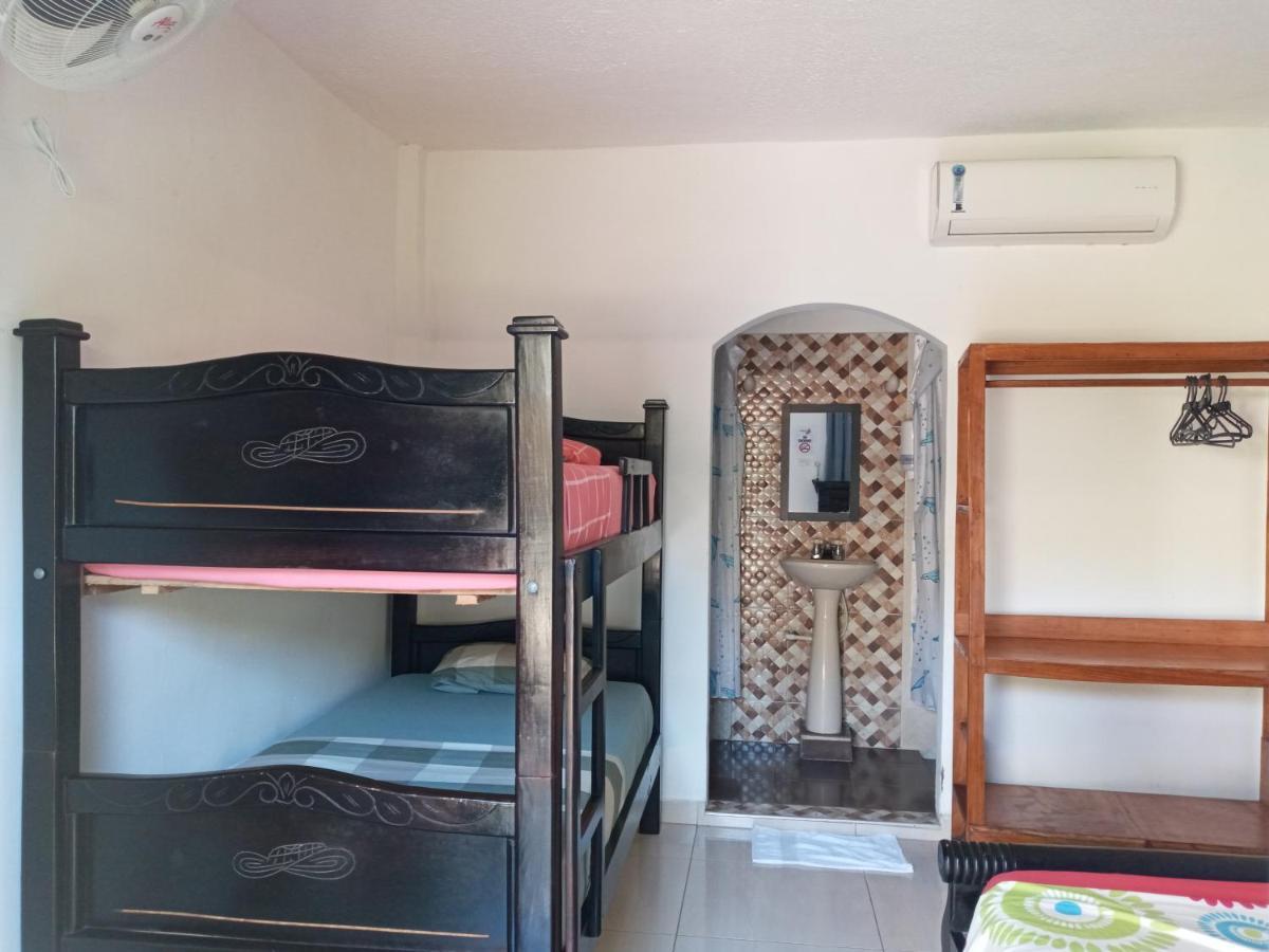 Hostal Cuyagua Palomino Dış mekan fotoğraf