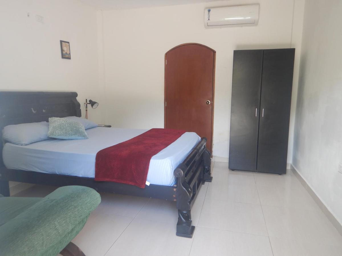 Hostal Cuyagua Palomino Dış mekan fotoğraf